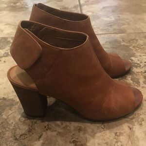 🚨FINAL MARKDOWN🚨Nine West open toe booties